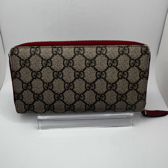 GUC Gucci GG Supreme Limited Edition Heart/Snake Long Zip Wallet - Picture 4 of 9